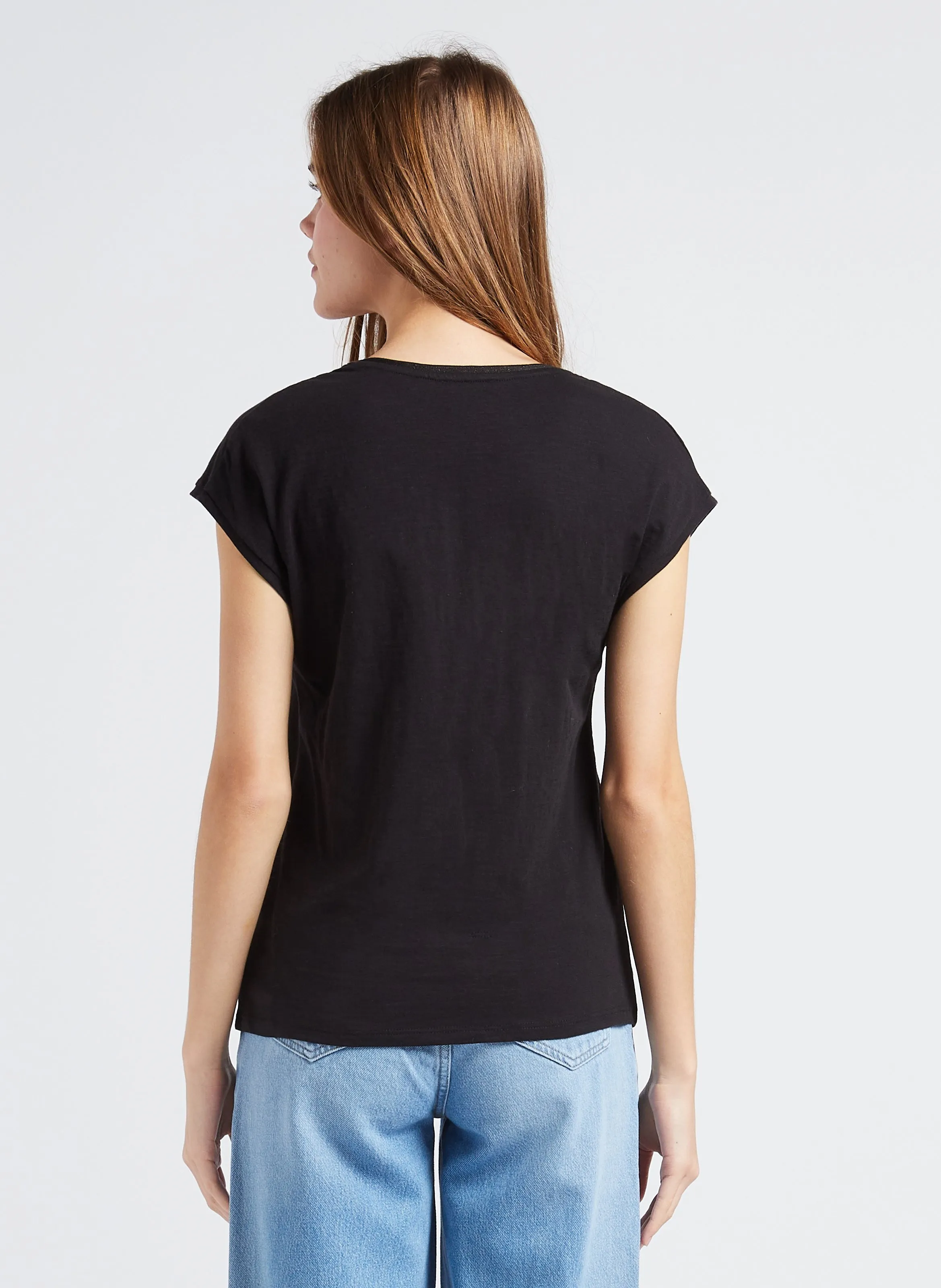 MAISON 123 DOLCE - Camiseta de algodón con cuello de pico en negro
